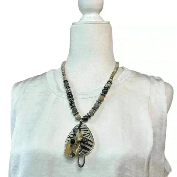 Natural Stone Beaded Necklace 22” - Picture 2 of 4